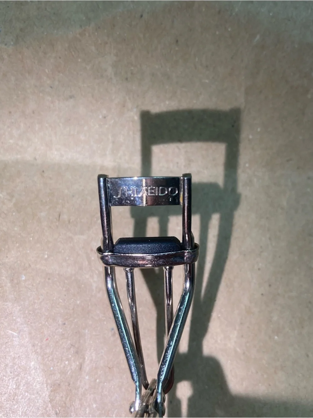 Shiseido mini eyelash curler
